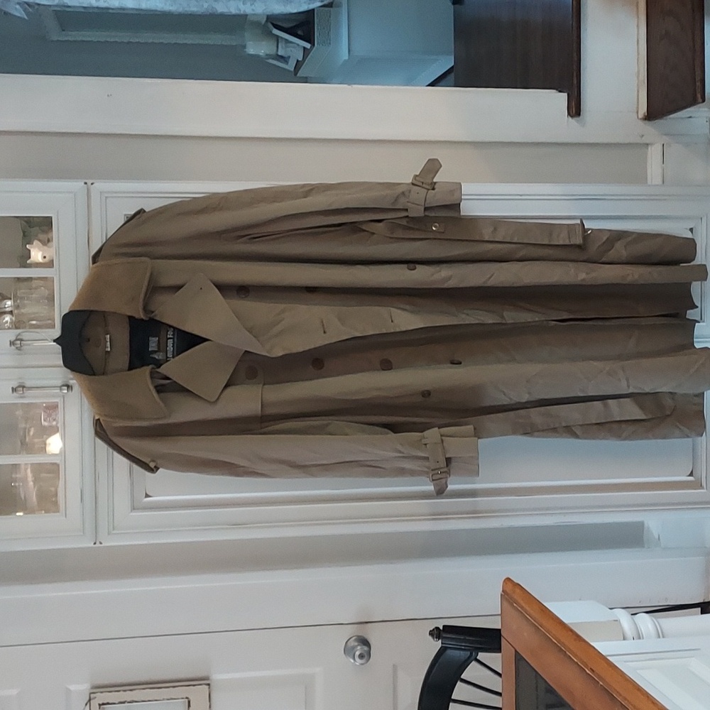 London Fog, 46 Long, Beige